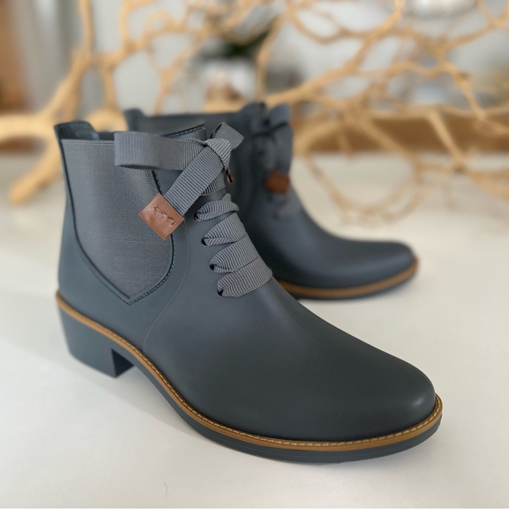 Bernardo Lacy Rain Boots